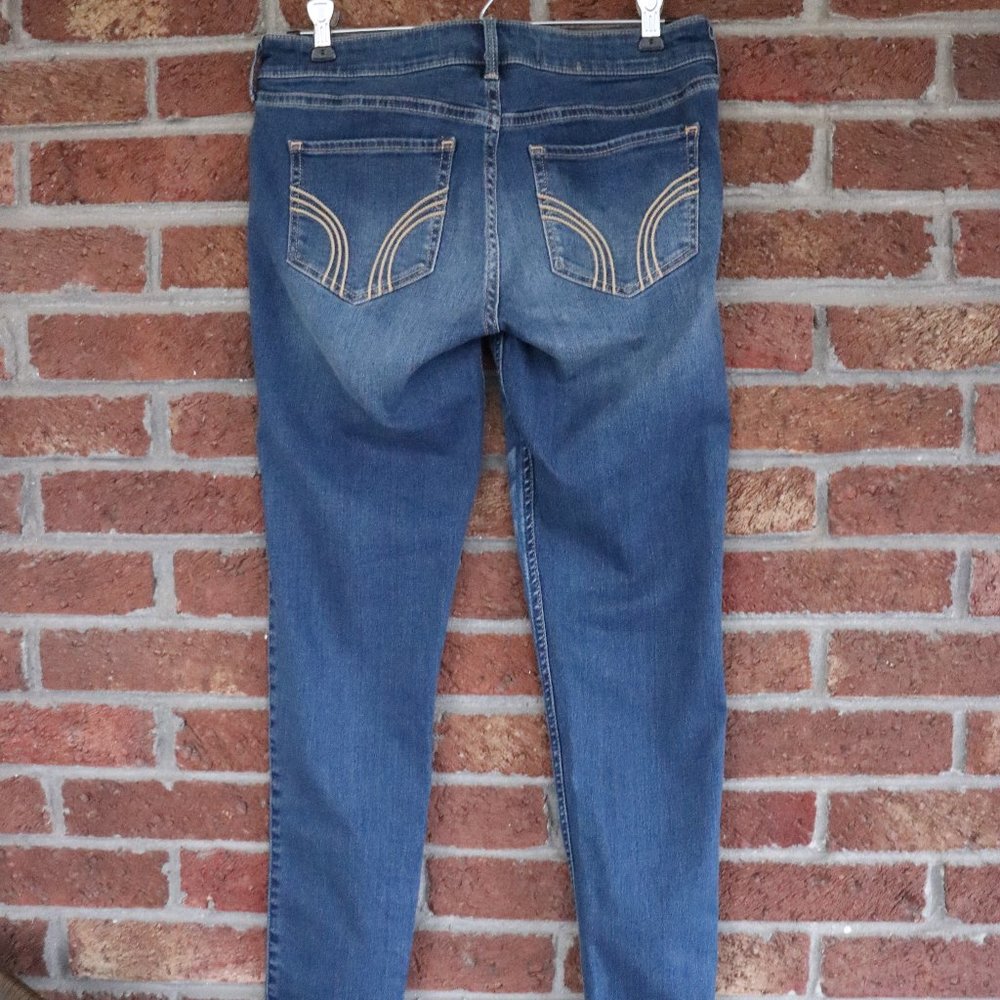 Hollister Women's Skinny Jeans in Medium Blue Denim